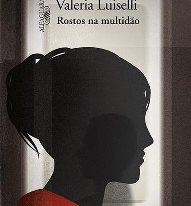 ROSTOS NA MULTIDÃO